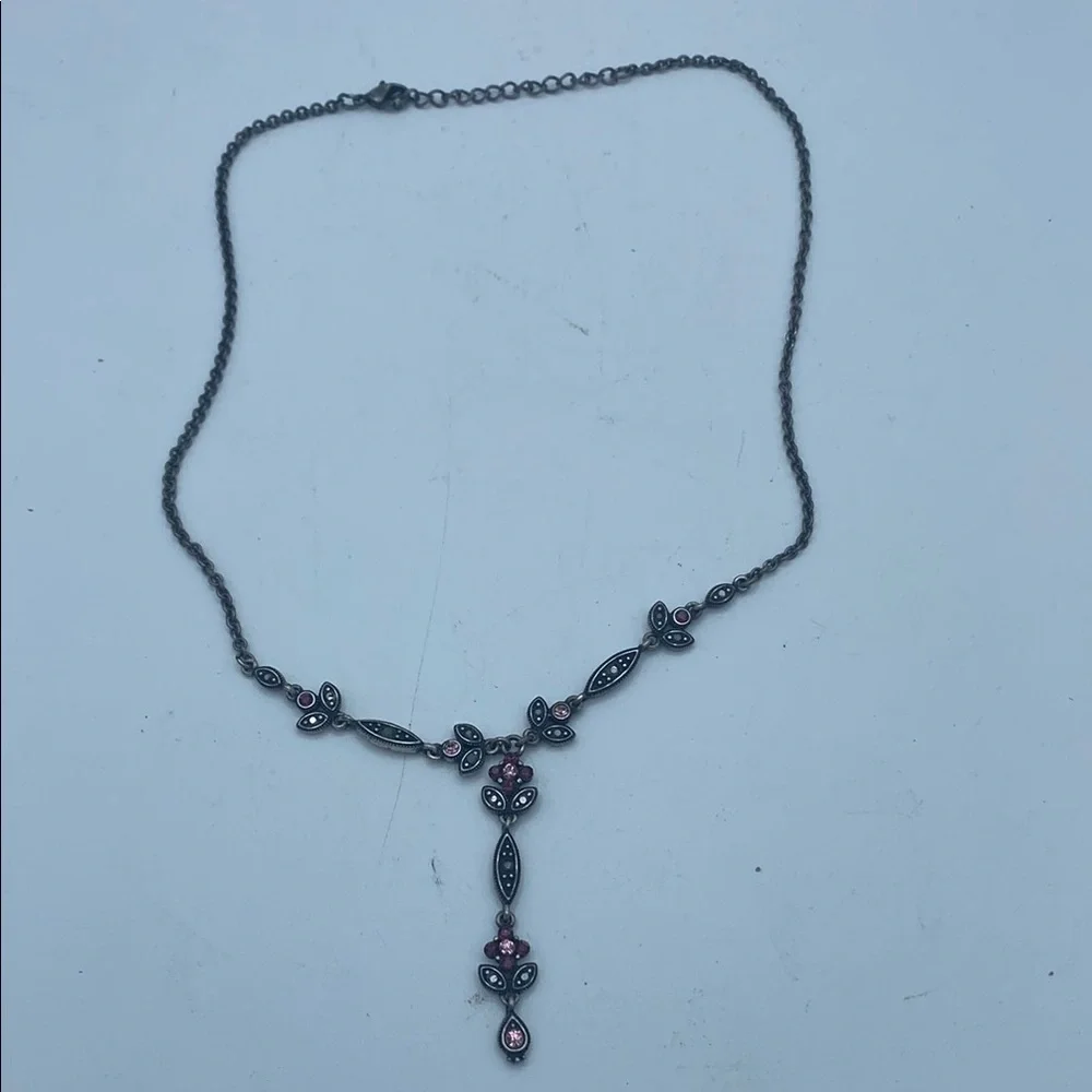 VTG Silverplate purple amethyst color crystal Y drop necklace 11”